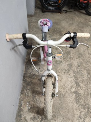 Bicicleta infantil marca Coluer, modelo Magic.