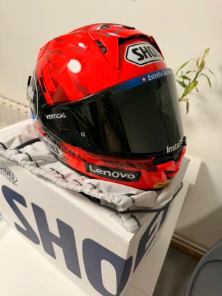 Casco Shoei Marc Márquez