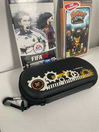 Pacchetto PSP + custodia e giochi