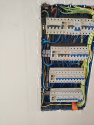 instalaciones y pequeños trabajos de construcción