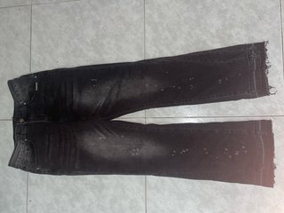 Pantalones vaqueros acampanados negros