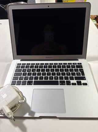 MacBook Air 13 i5 / 8GB / 128GB SSD