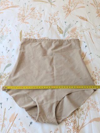 Faja reductora moldeadora de Women Secret talla L