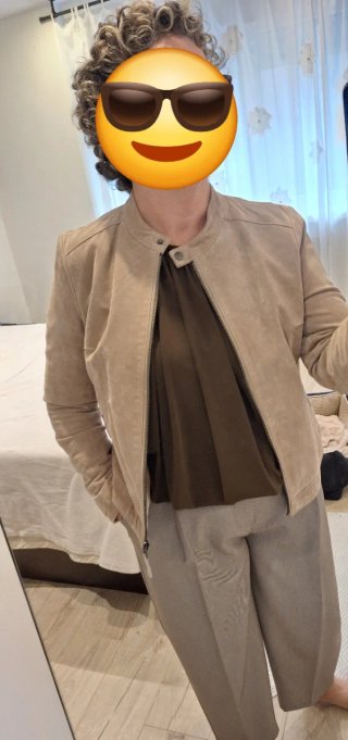 Cazadora de piel beige