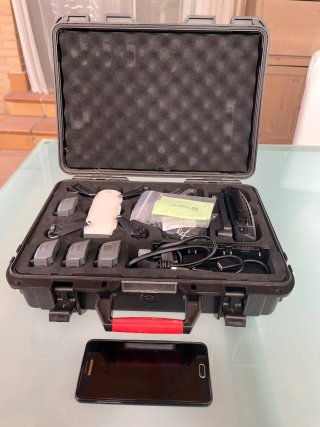 Dron DJI Spark con maletín y accesorios
