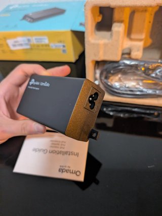 TP-Link Omada Gigabit PoE+ Injector POE160S