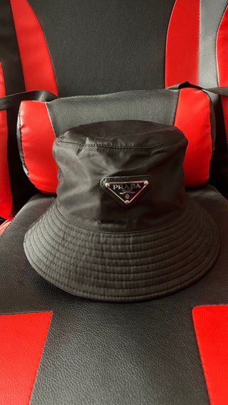 Cappello Prada