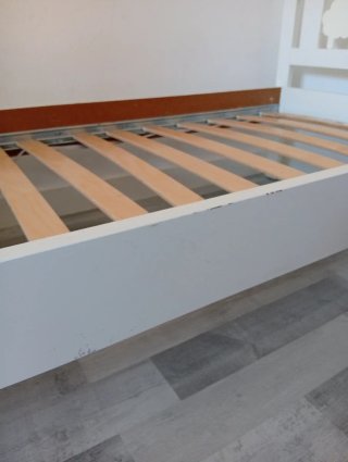 Cama infantil IKEA con colchón