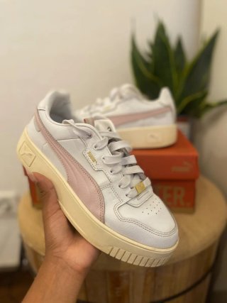 Zapatillas Puma Blancas y Rosas