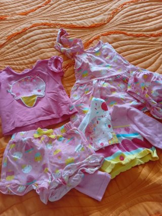 Lote de Roupa Infantil Temática Gelados