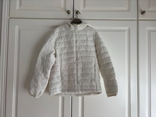 Plumífero blanco acolchado mujer