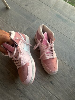 Zapatillas Jordan Rosa y Blanco
