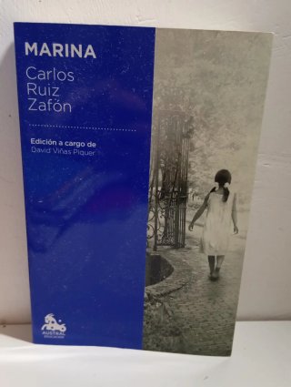 Libro «Marina» de Carlos Ruiz Zafón.