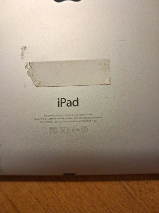 1 Tablet Samsung  1 ipad apple  1 samsung a40