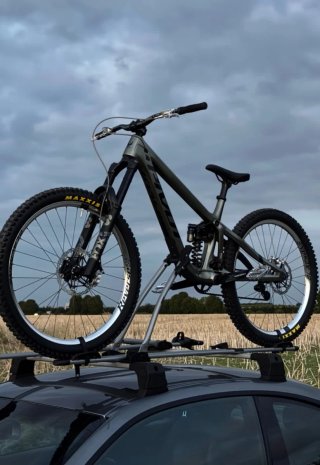 Pivot Firebird Carbon
