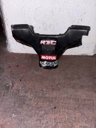 Tapa trasera cabezón Yamaha Aerox