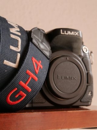 Videocamera Lumix GH4 4K, Micro 4/3