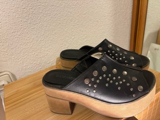 Sandalias Barbados negras con tachuelas