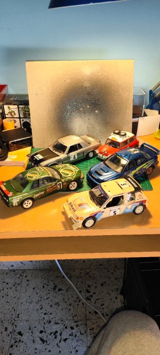 Set de 5 Coches Escala 1:24 Subaru Peugeot Mini