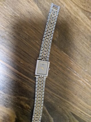 Orologio Vintage Seiko Quartz Tank (1984)
