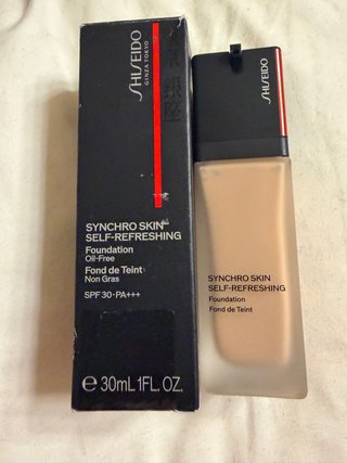 Shiseido Synchro Skin Base Beige