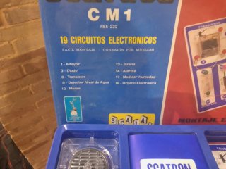 SCATRON CM 1 - Juego Electrónico 19 Circuitos