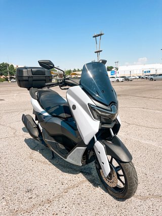 Yamaha NMAX 125 Tech MAX