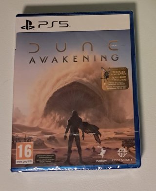 Juego PS5 Dune Awakening + Terrarium Muad'Dib