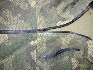 Sudadera con Capucha y Cremallera