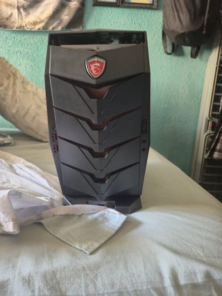 Carcasa PC MSI Aegis 3