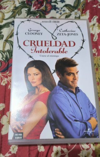 VHS Crueldad Intolerable videoclub