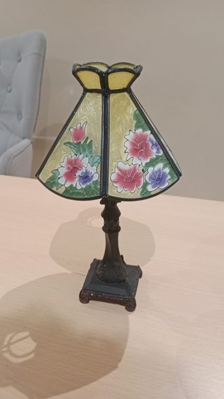 Lámpara de mesa antigua cristal y metal