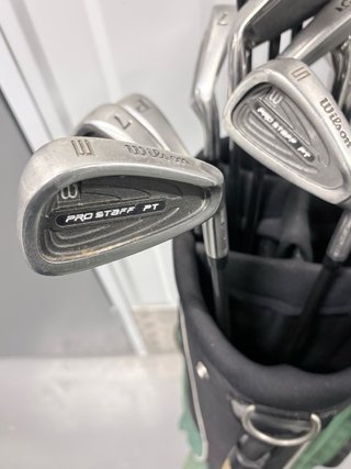 Set de palos de golf Wilson y TaylorMade