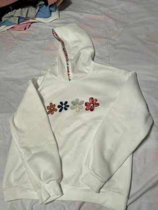 Sudadera Blanca con Flores