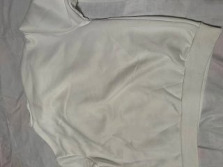 Sudadera Blanca con Flores