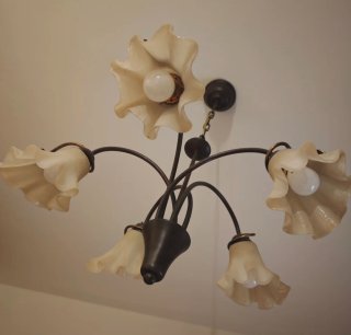 Lámpara de techo LUCECREA de forja con 5 tulipas