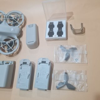 DJI Neo + 3 baterias + filtros +cargador + helices