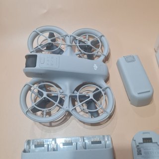 DJI Neo + 3 baterias + filtros +cargador + helices