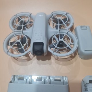 DJI Neo + 3 baterias + filtros +cargador + helices