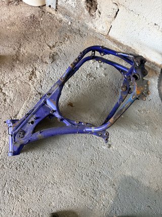 Chasis Yamaha WR 250F con documentación