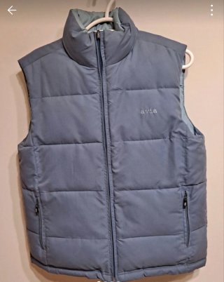 Chaleco acolchado en azul grisáceo claro