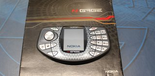 Nokia N-Gage. Teléfono móvil + consola.