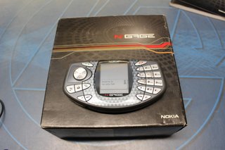 Nokia N-Gage. Teléfono móvil + consola.