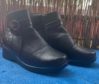 Botas negras talla 37