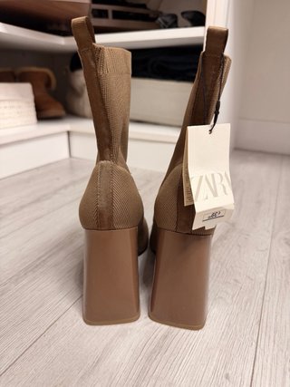 Botines con tacón Zara Beige Talla 39
