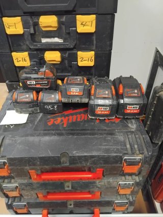 Baterías Hilti M18 12.0Ah y 5.0Ah