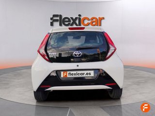 Toyota Aygo 1.0 70 x-play