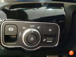 Mercedes-Benz CLA CLA 200