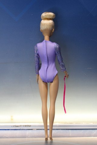 Muñeca Barbie Gimnasta. You can be anything. Mattel 2015.