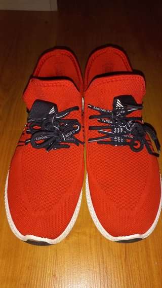 Zapatillas deportivas rojas tela ligeras talla 40